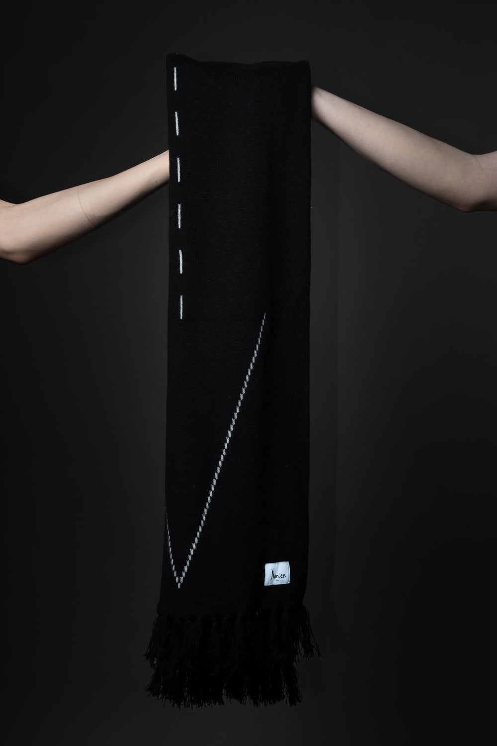 The Arrow - Merino Scarf